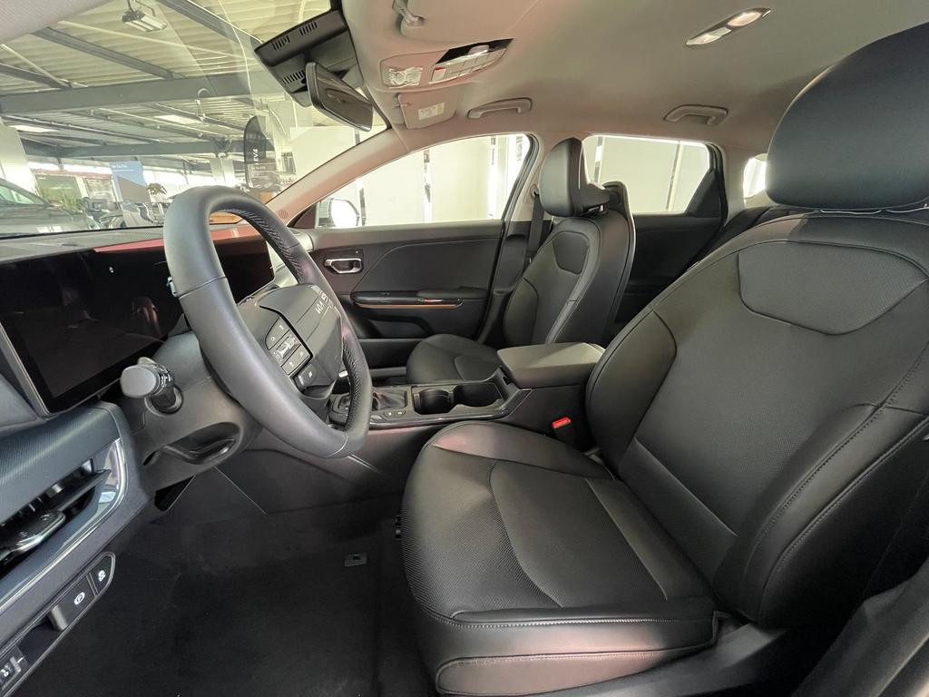 Kia K4