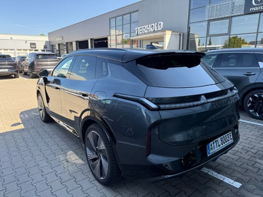 Lynk&Co 08
