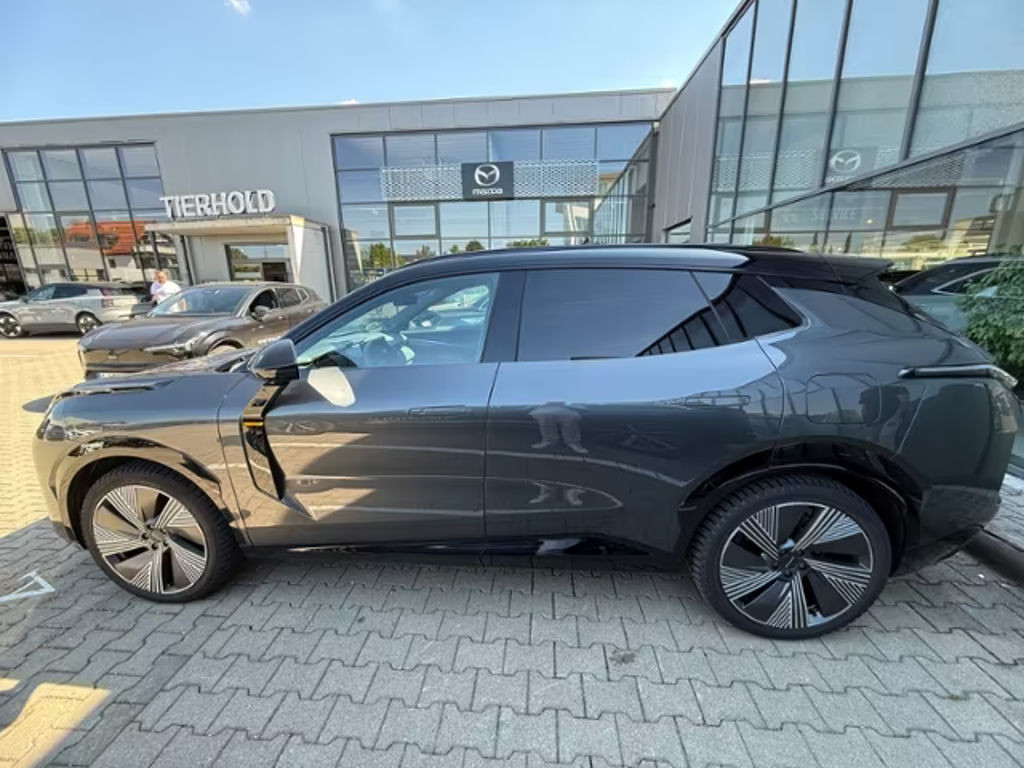 Lynk&Co 08