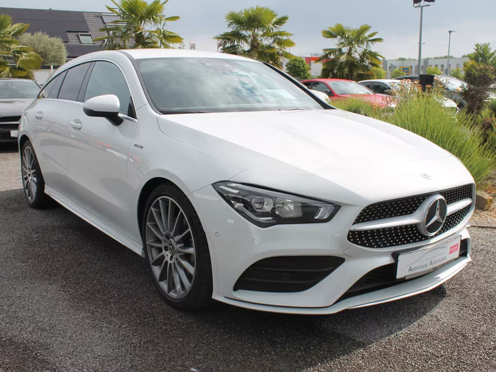 Mercedes-Benz CLA-Klasse CLA 200 AMG Line Shooting Brake