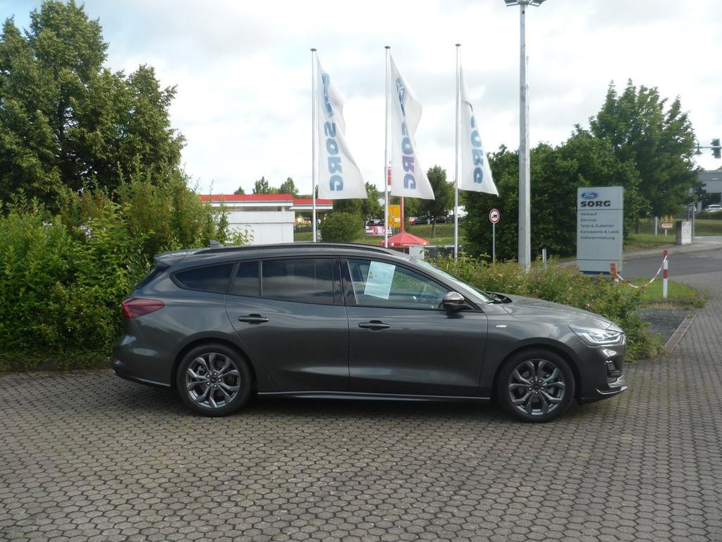 Ford Focus Wagon ST Line