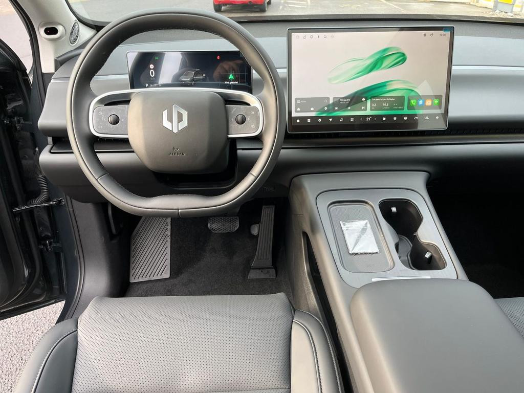 Leapmotor C10