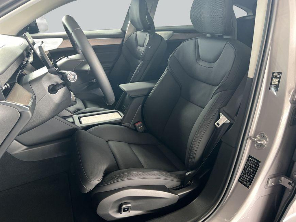 Volvo ES90