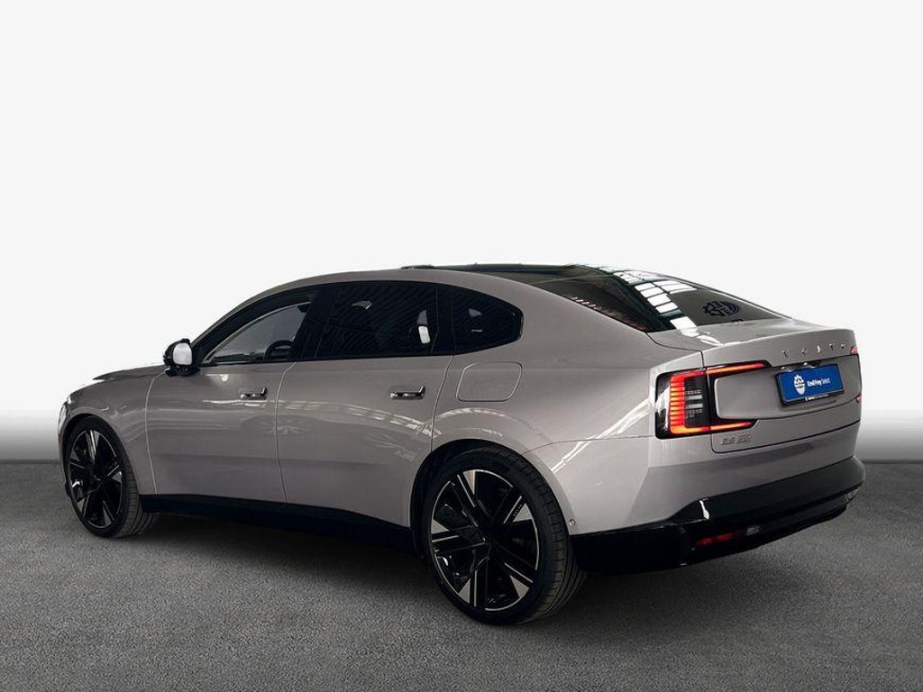 Volvo ES90