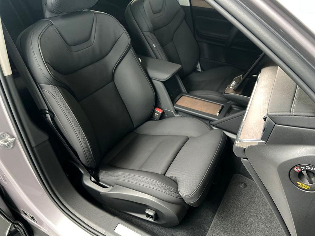 Volvo ES90