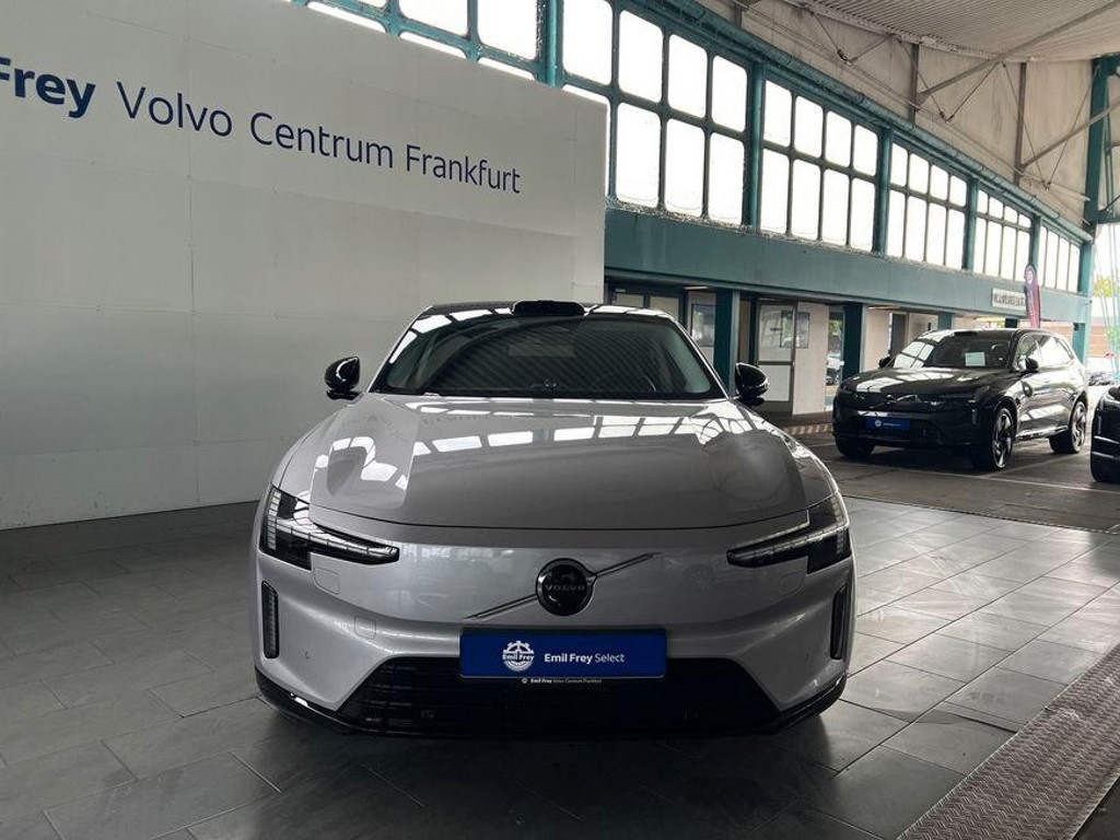 Volvo ES90