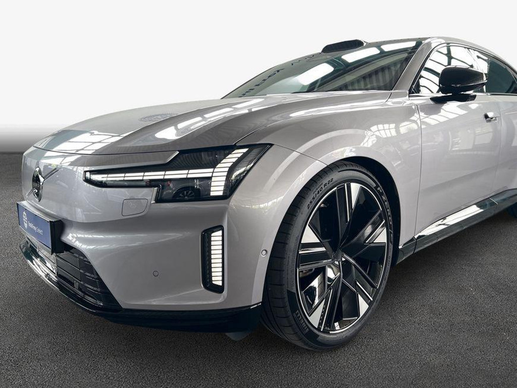 Volvo ES90