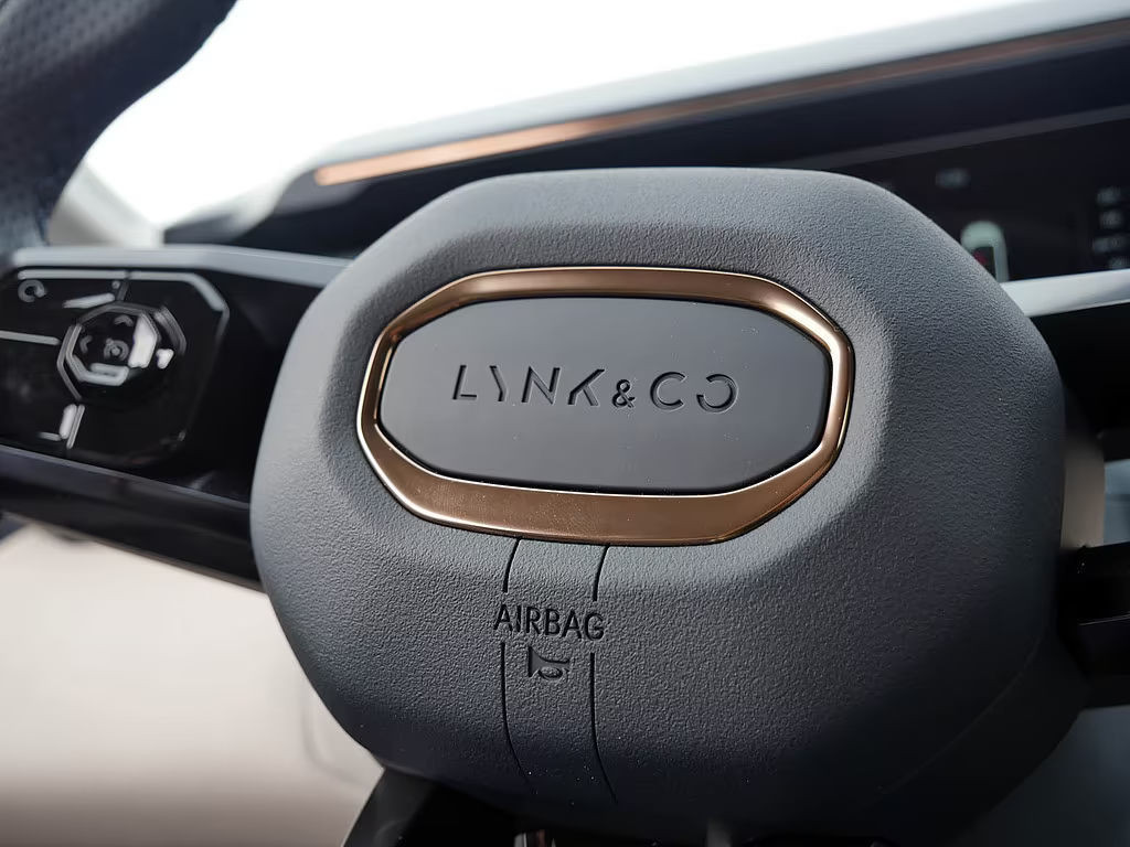 Lynk&Co 08