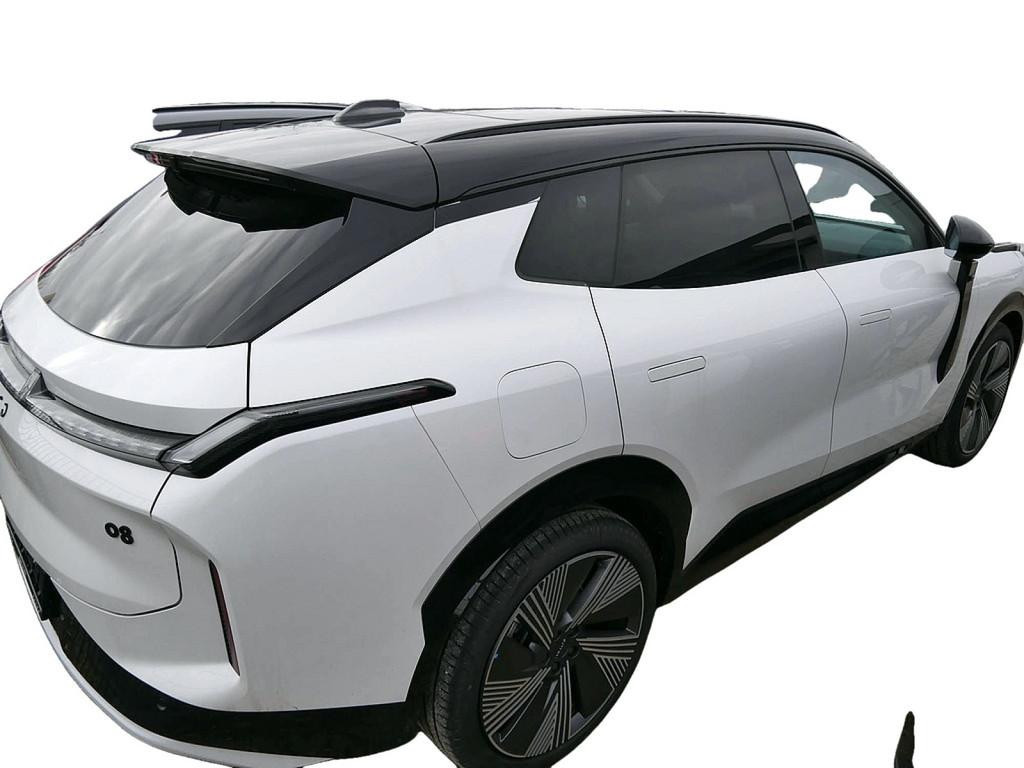 Lynk&Co 08