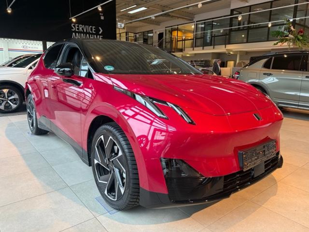 Lynk&Co 02