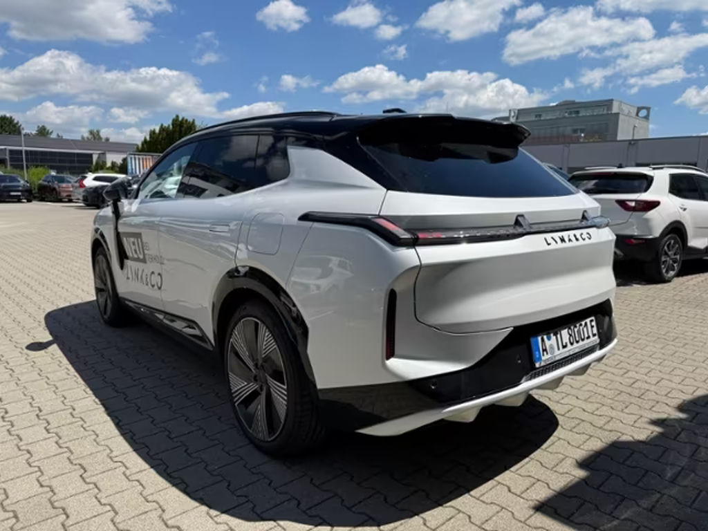 Lynk&Co 08