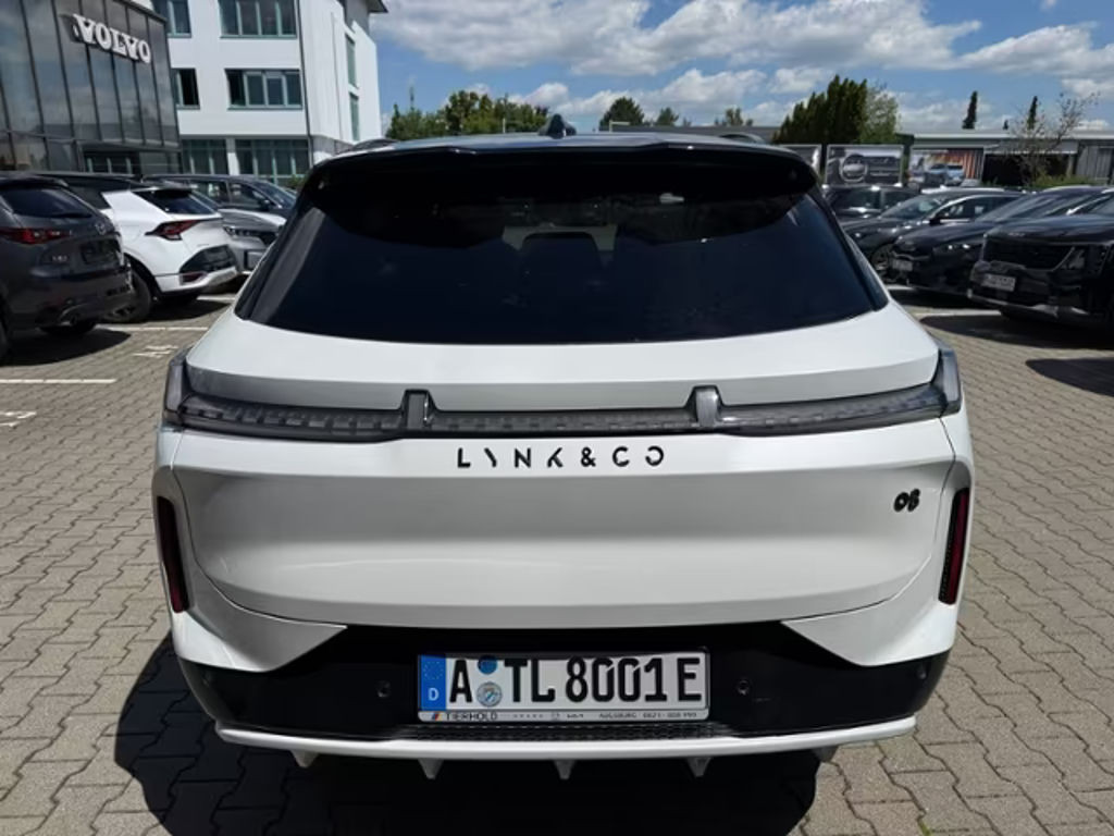 Lynk&Co 08
