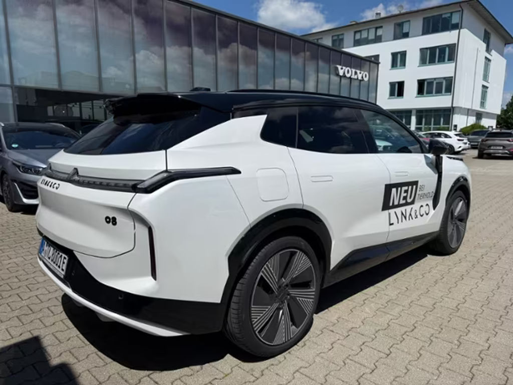 Lynk&Co 08