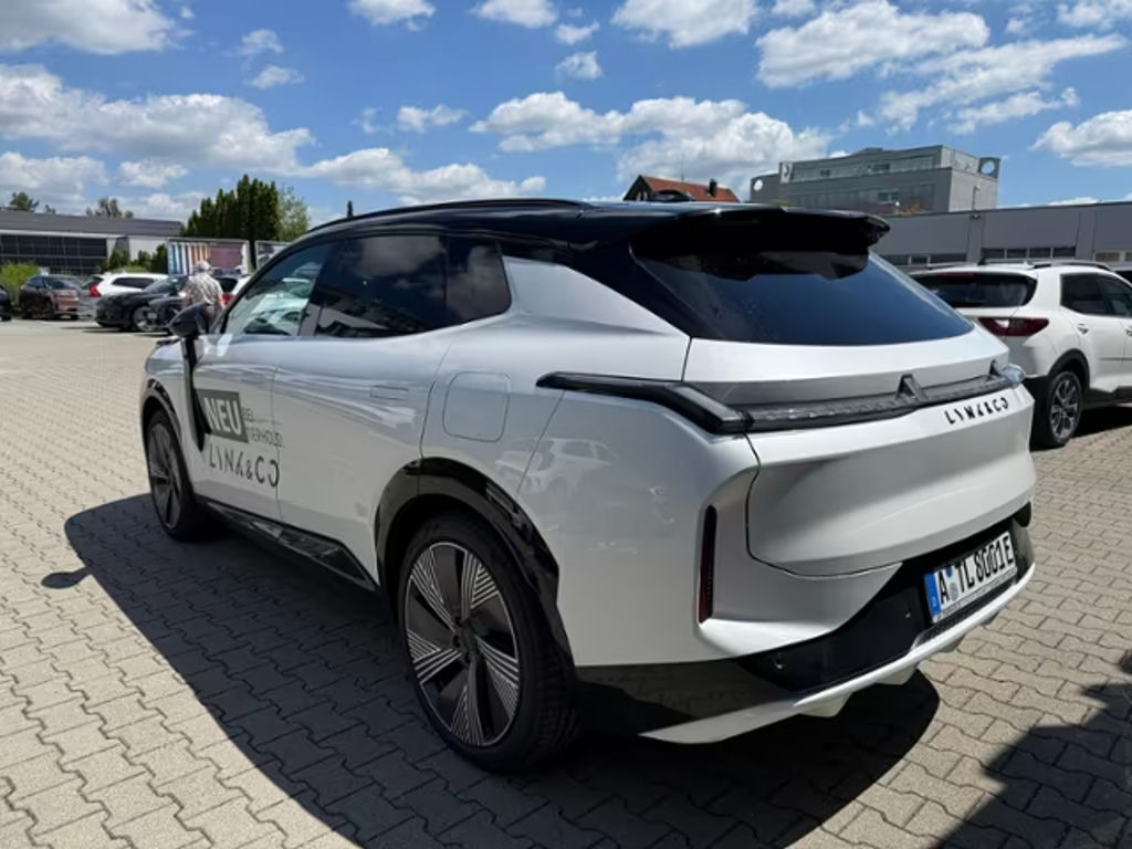 Lynk&Co 08