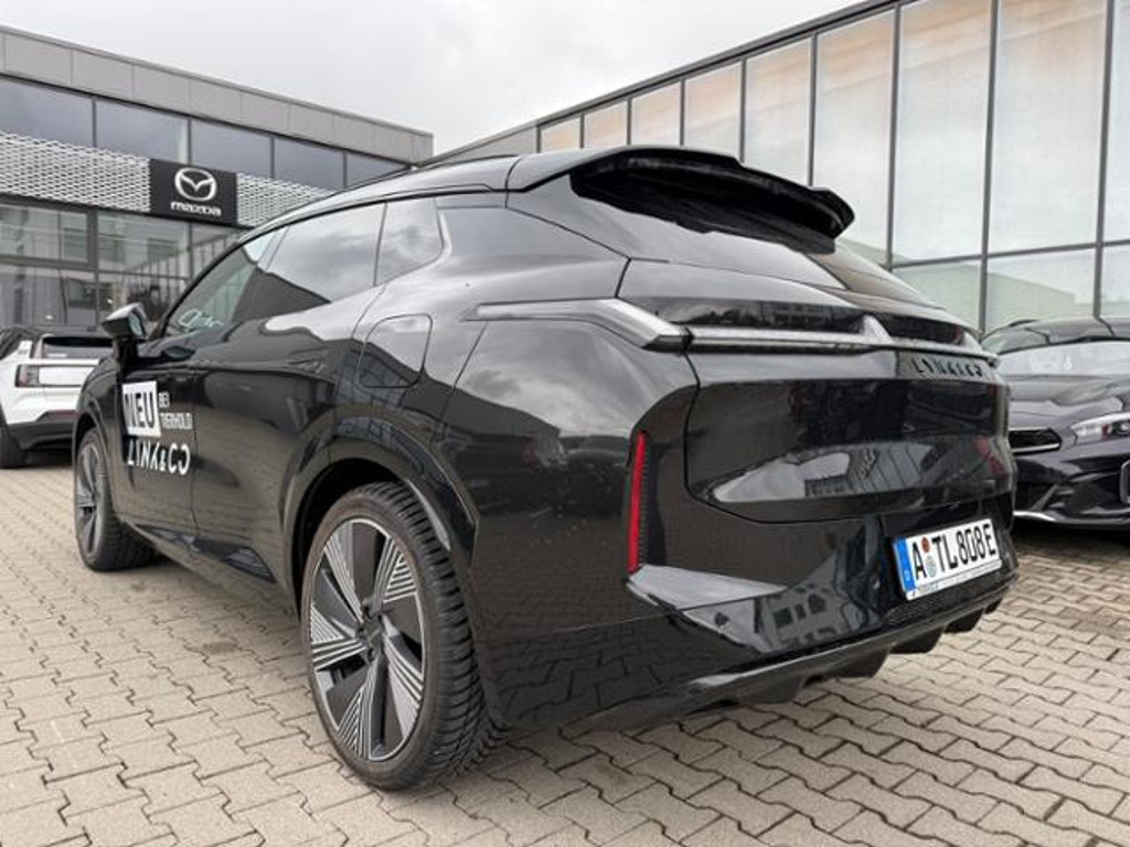 Lynk&Co 08