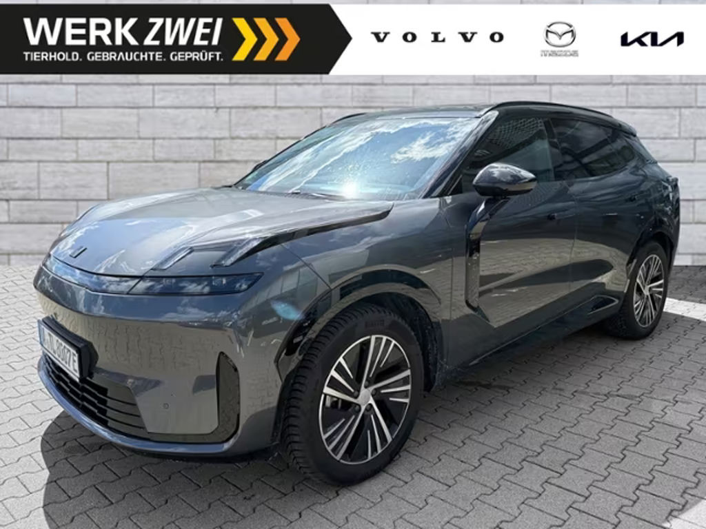 Lynk&Co 08 Plug-In Hybrid Core 1.5