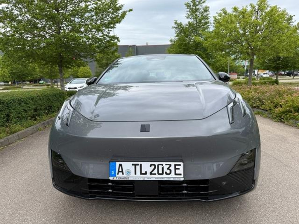 Lynk&Co 02