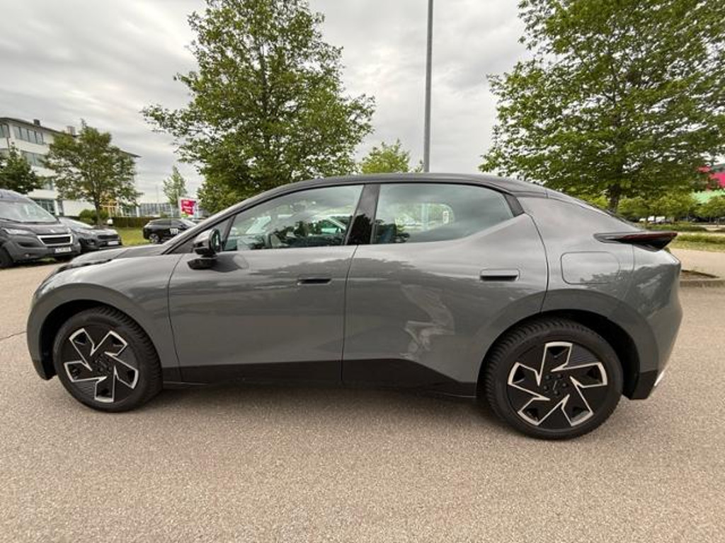 Lynk&Co 02