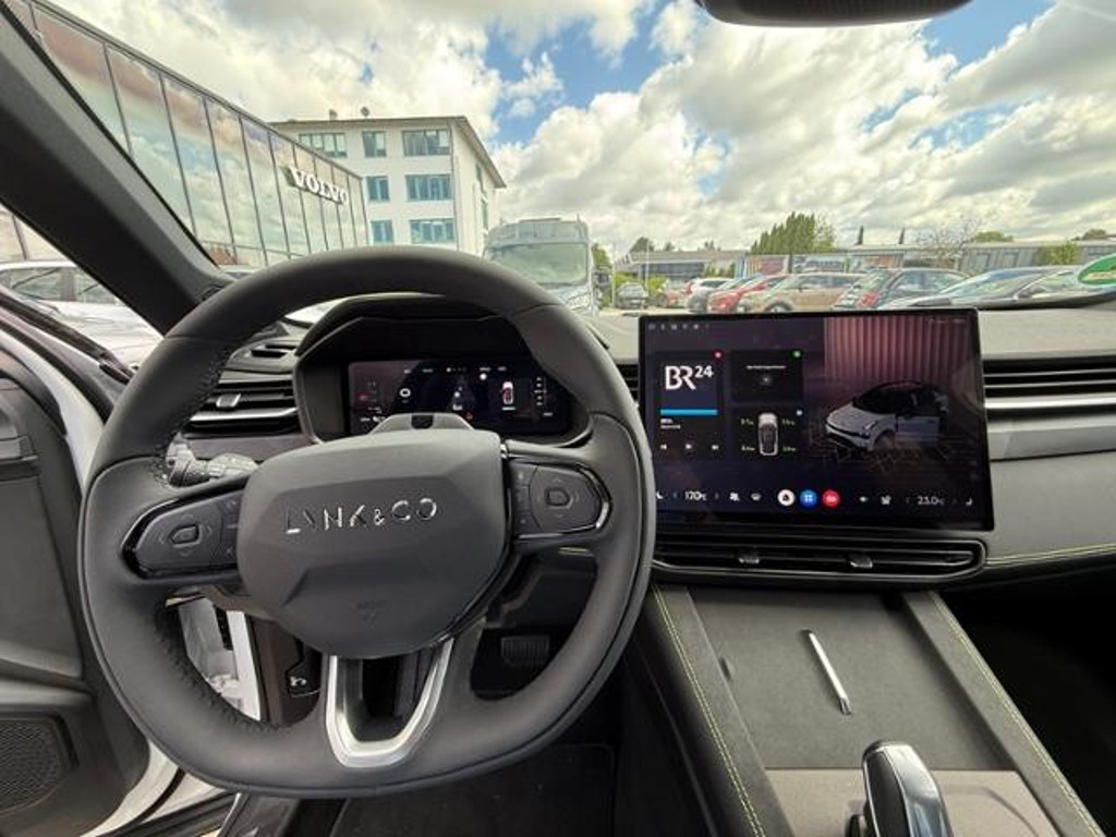 Lynk&Co 01
