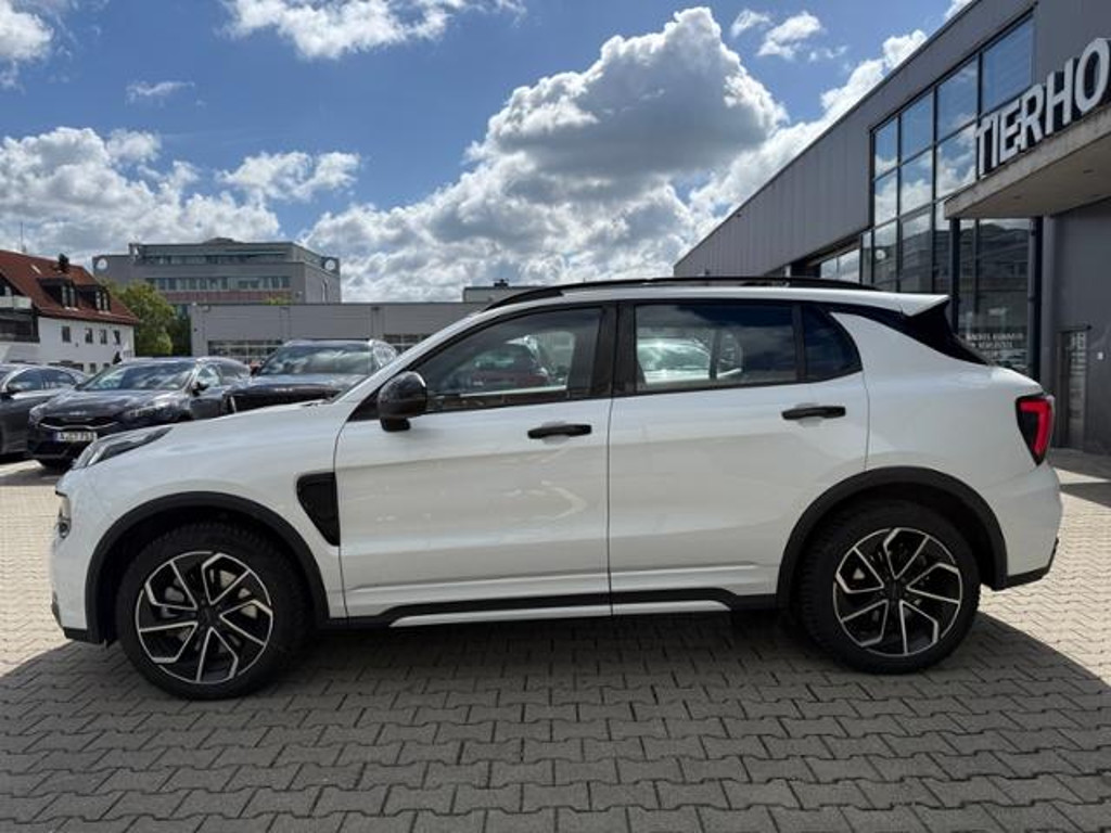Lynk&Co 01
