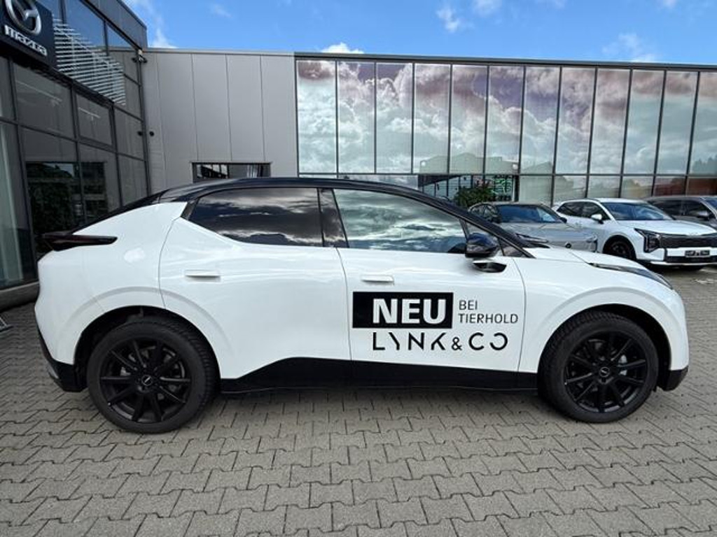 Lynk&Co 02