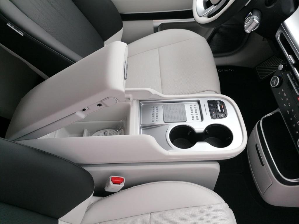 Hyundai IONIQ 9