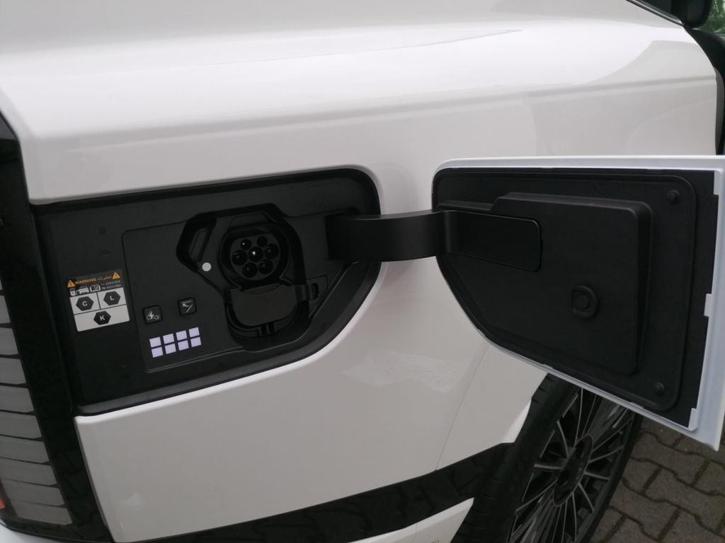 Hyundai IONIQ 9