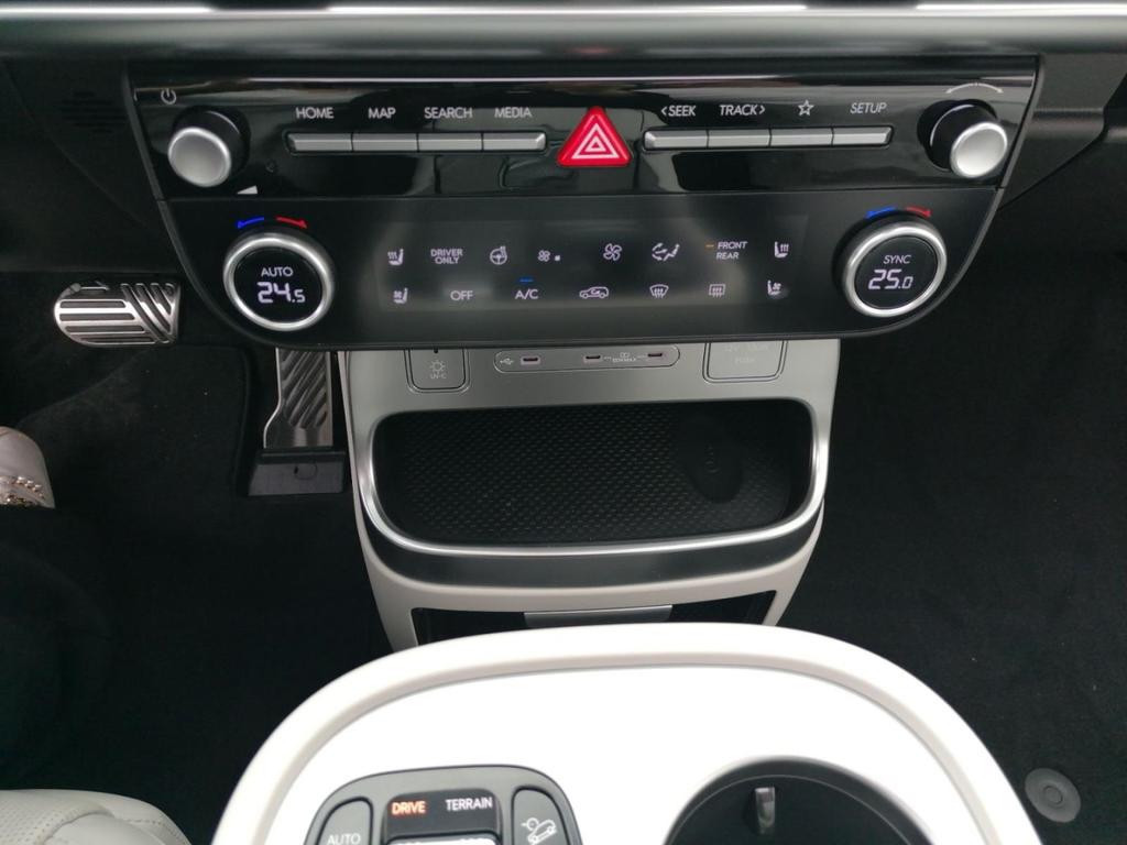 Hyundai IONIQ 9