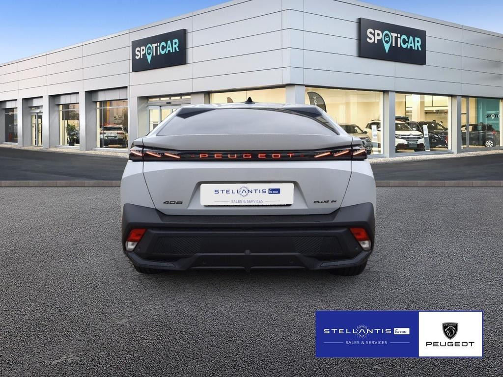 Peugeot 408