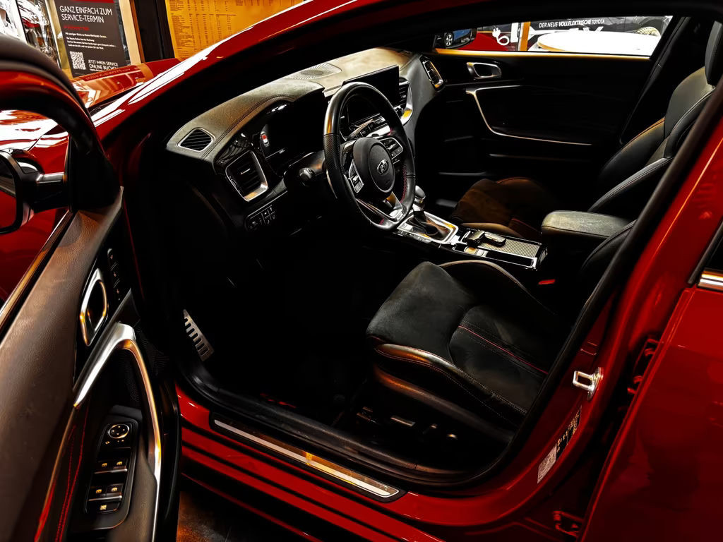 Kia ProCeed