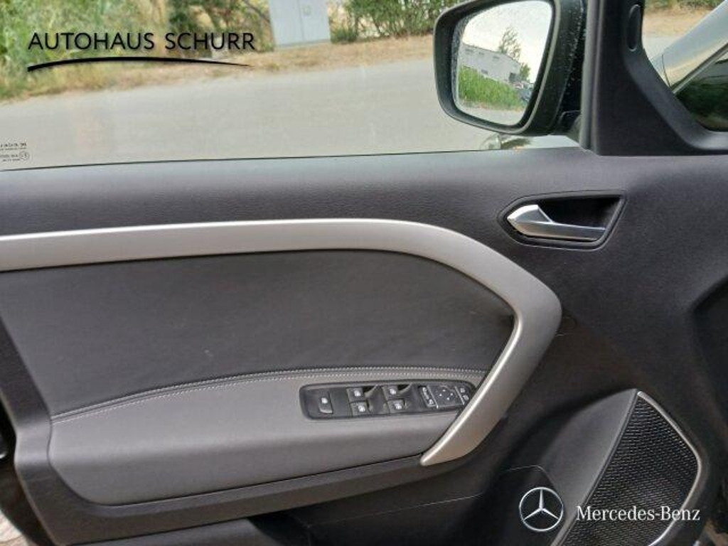 Mercedes-Benz T 180