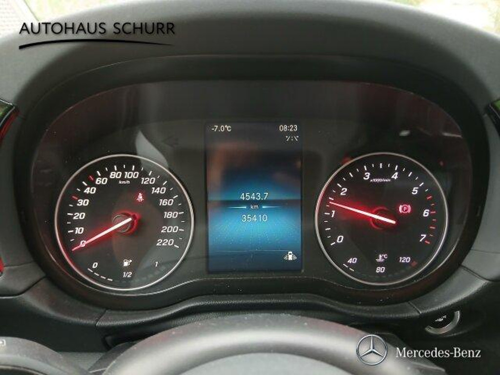 Mercedes-Benz T 180