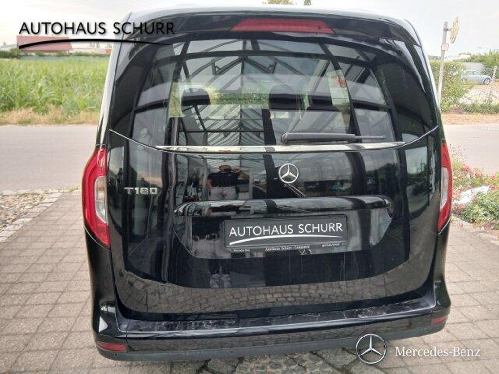 Mercedes-Benz T 180