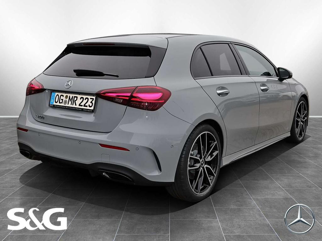 Mercedes-Benz A-Klasse A 200 AMG Line