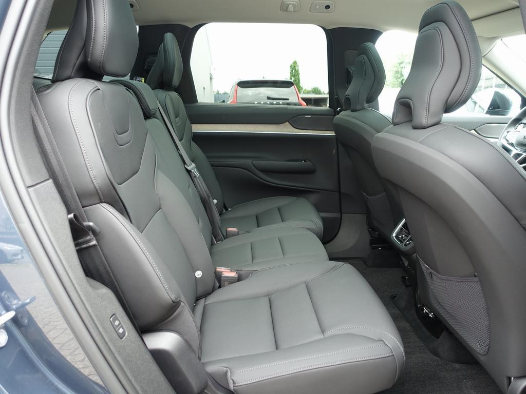 Volvo EX90