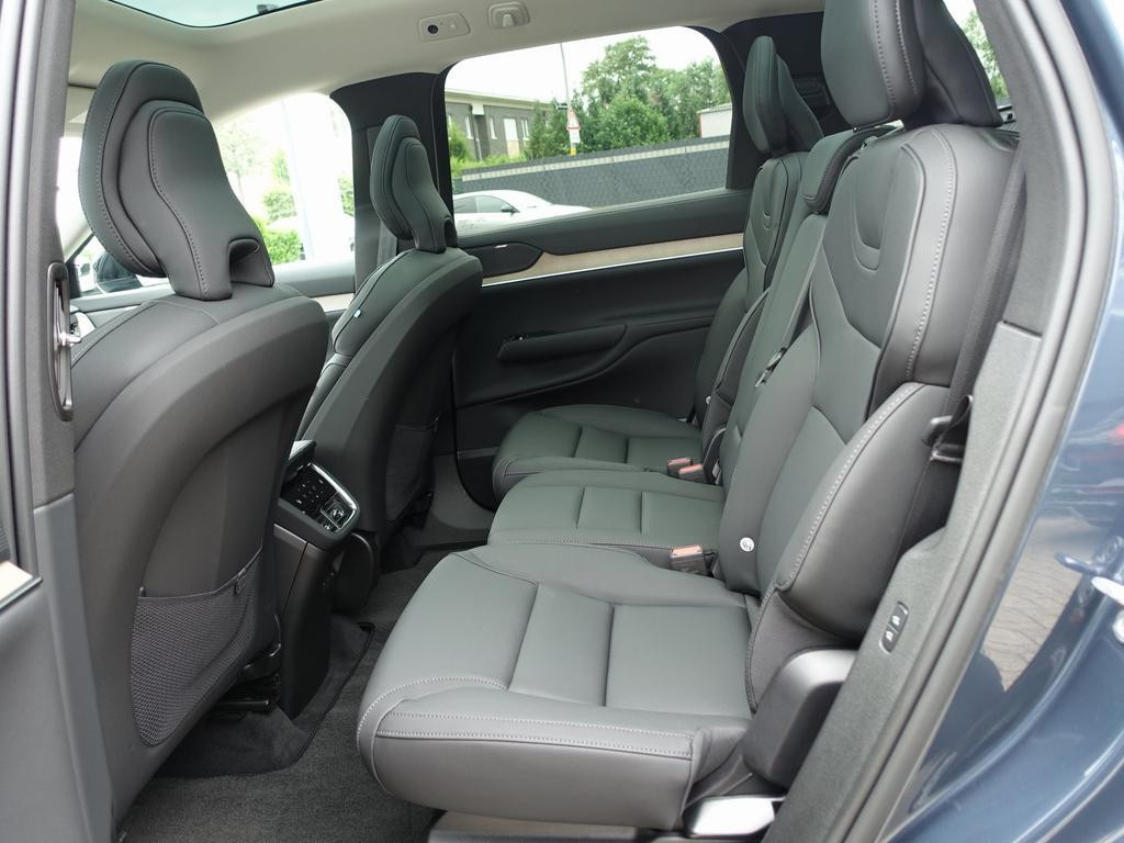 Volvo EX90