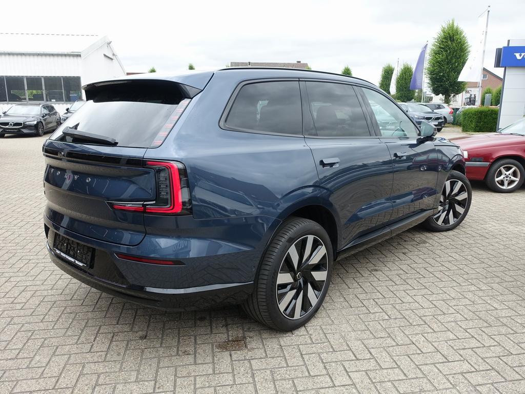 Volvo EX90
