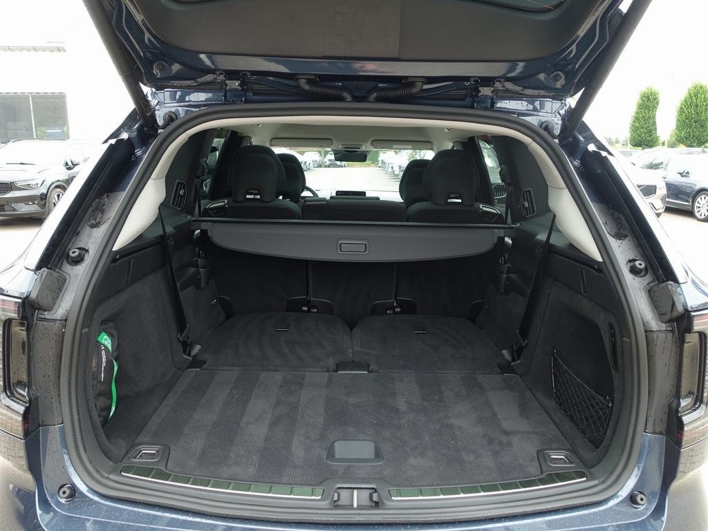 Volvo EX90