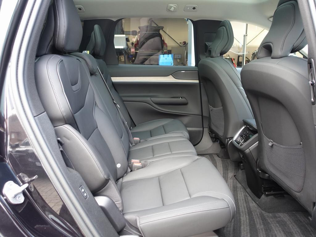 Volvo EX90
