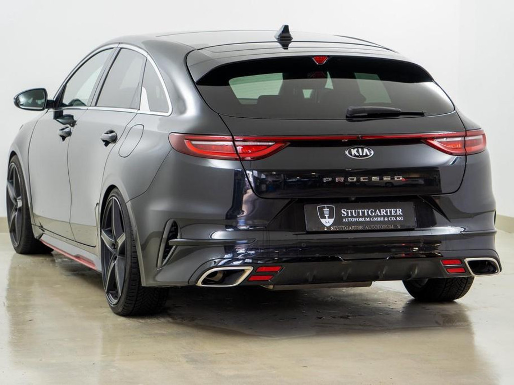 Kia ProCeed