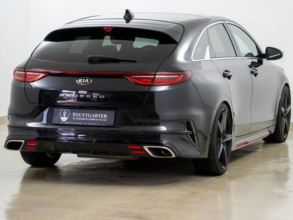Kia ProCeed