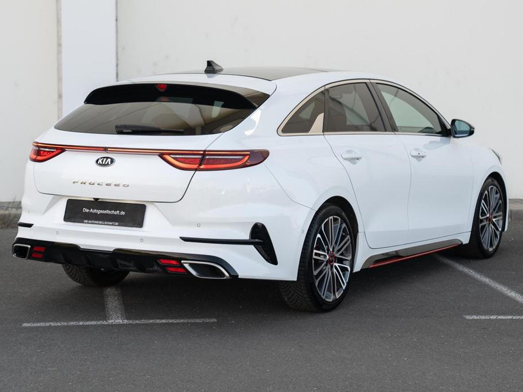 Kia ProCeed