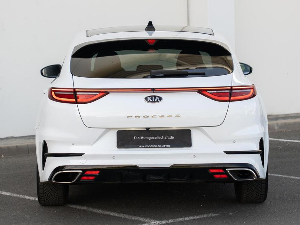 Kia ProCeed