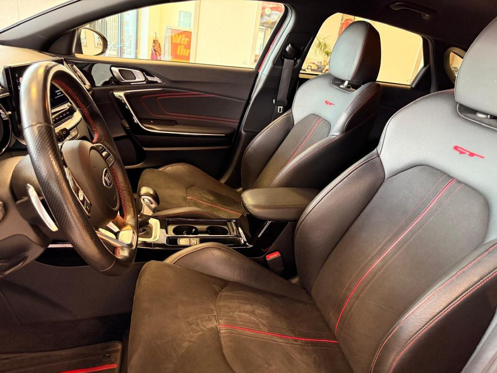 Kia ProCeed