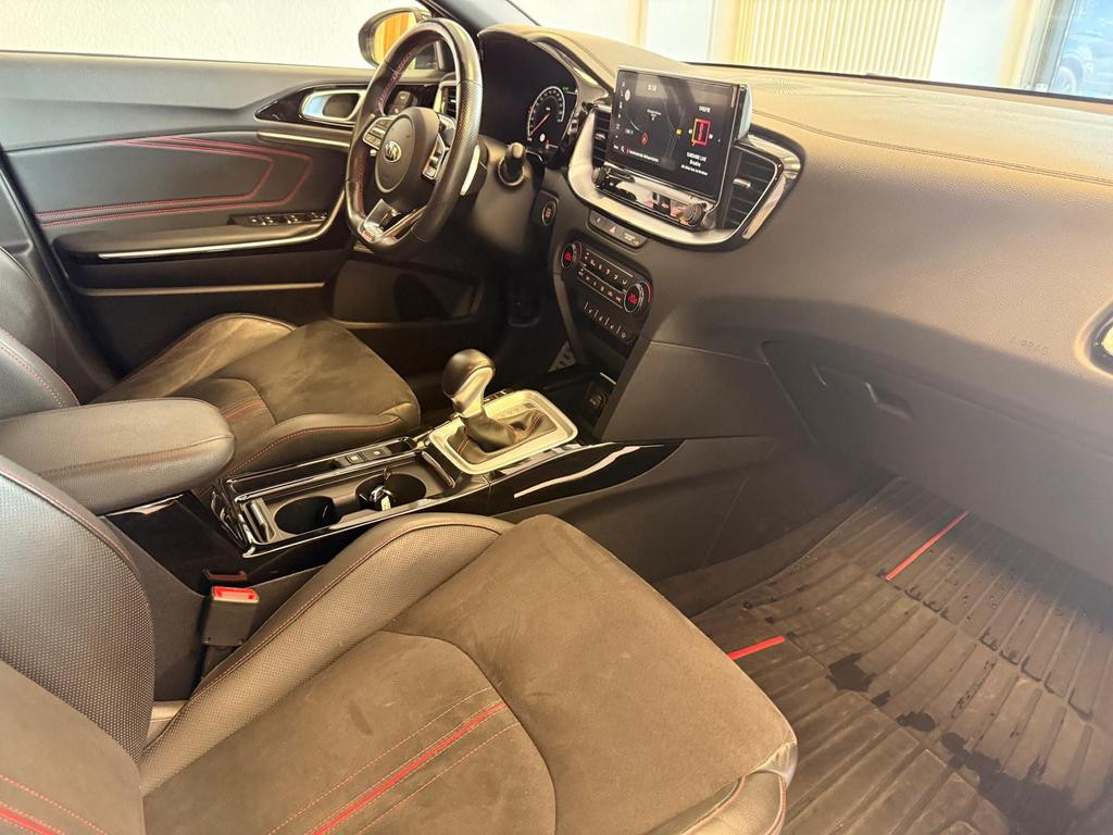 Kia ProCeed