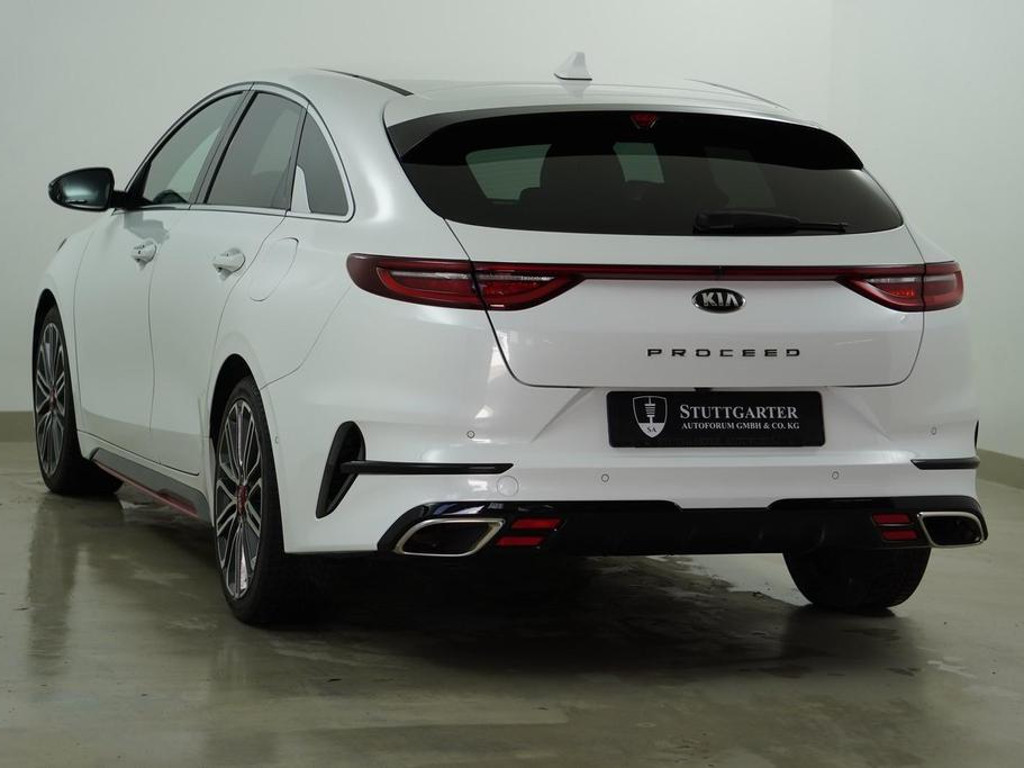 Kia ProCeed