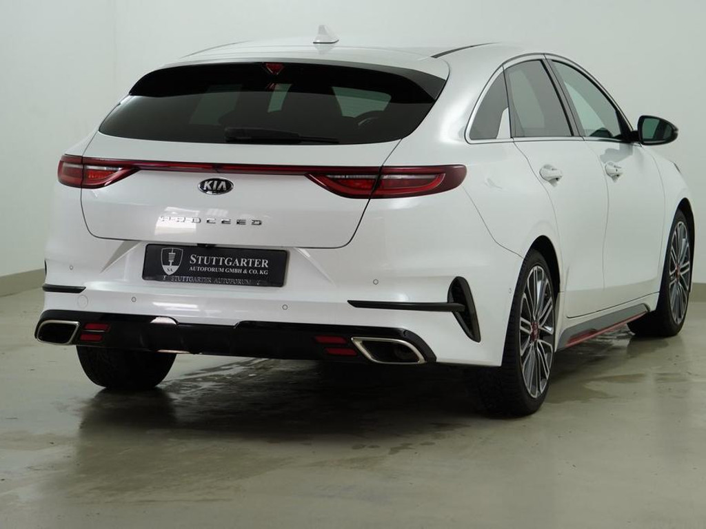 Kia ProCeed