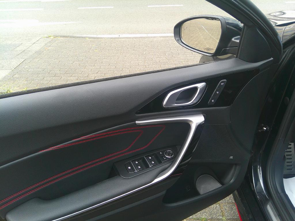 Kia ProCeed