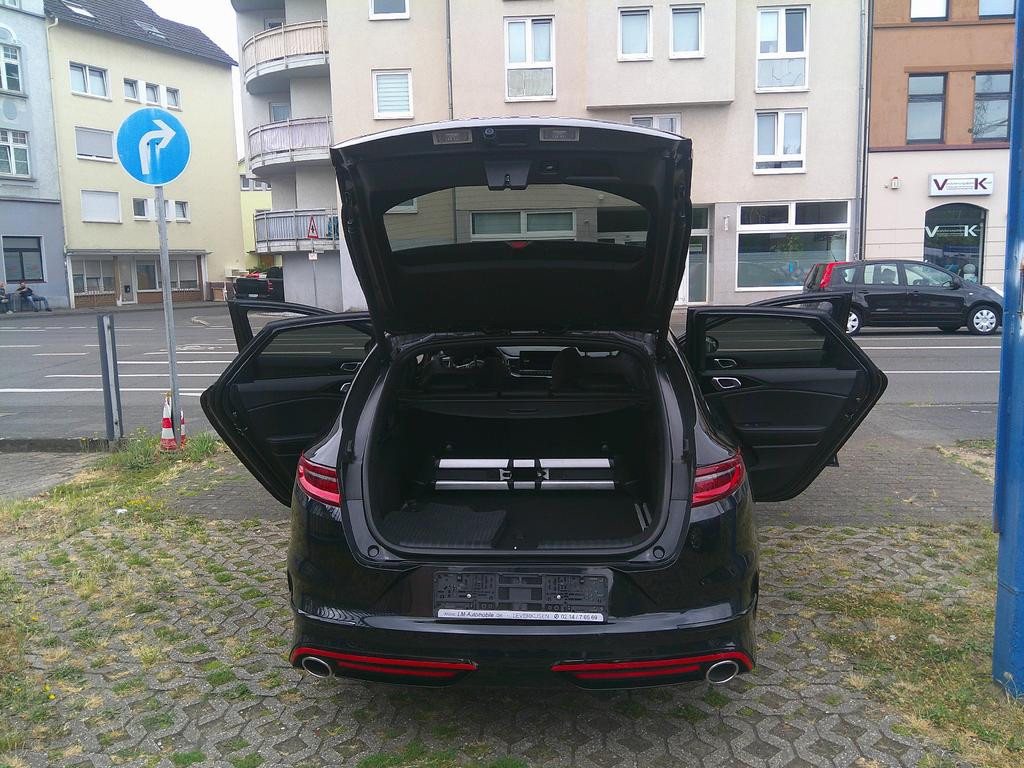Kia ProCeed