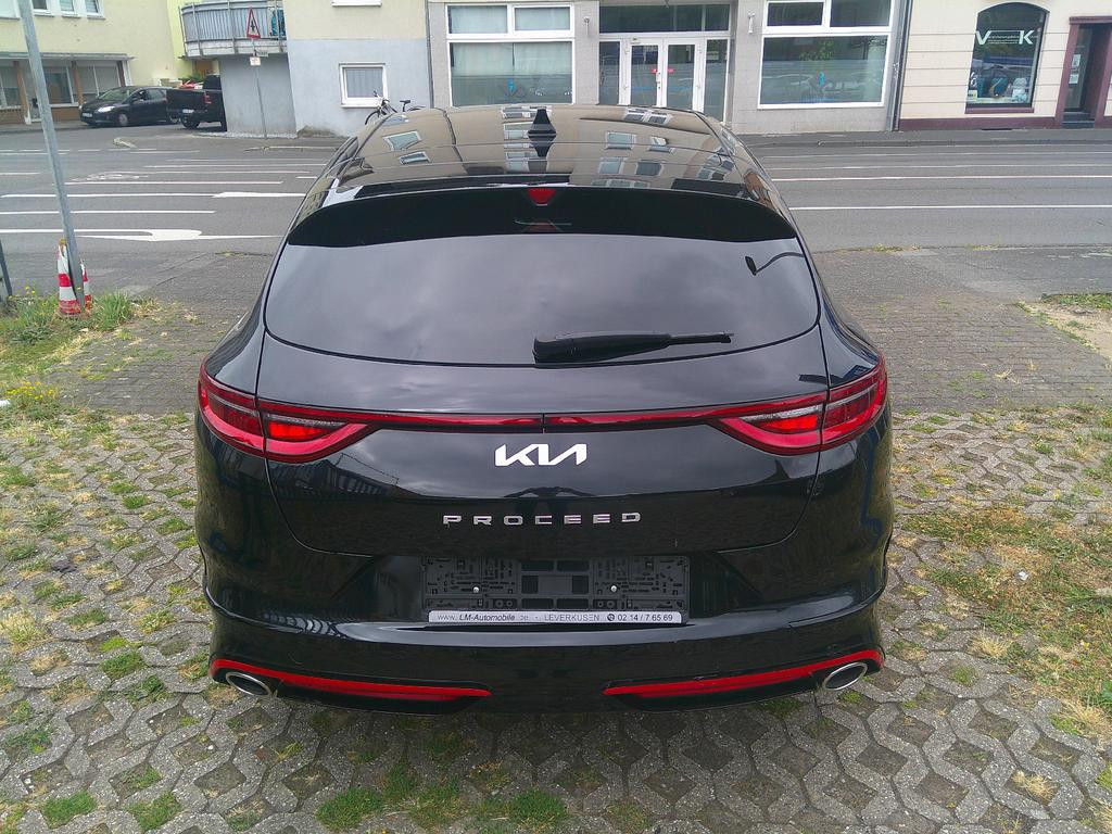 Kia ProCeed
